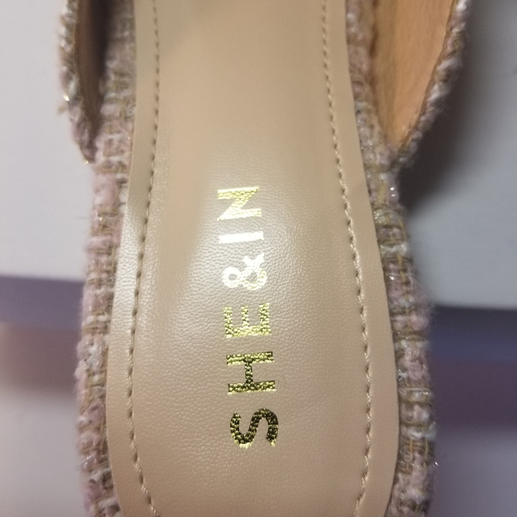 EXQUISITE MULE SLIDES NEW WITH BOX - Picture 11 of 11